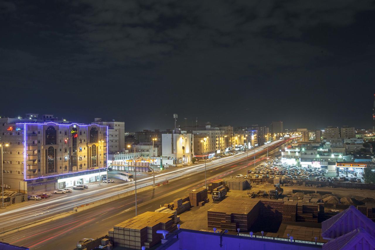 Al Ezzah Palace Hotel Suites Dzsidda Kültér fotó