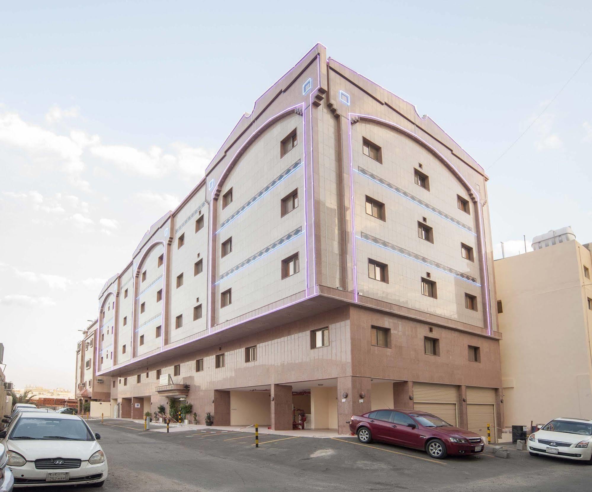 Al Ezzah Palace Hotel Suites Dzsidda Kültér fotó